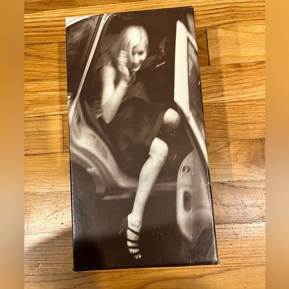 Nina opera black velvet high heels - Picture 2 of 10